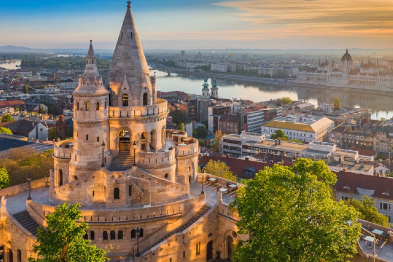 3 special sights of Budapest (and parking information)