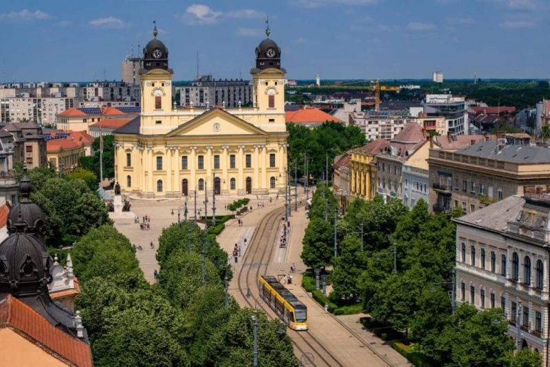 Debrecen: Attractions and Parking