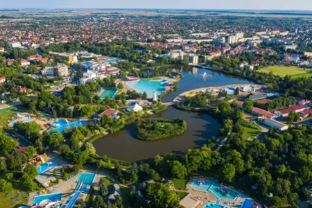 Hajdúszoboszló attractions and parking information