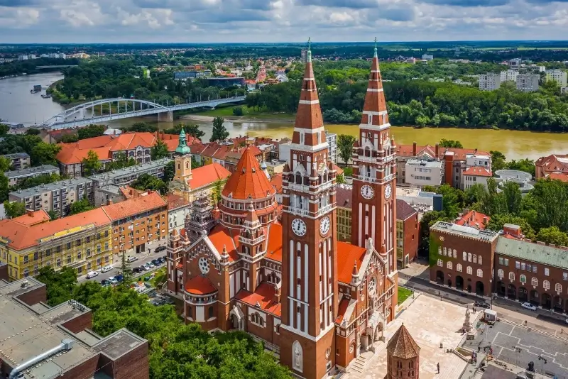 Szeged: Attractions and Parking